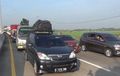 Pantauan Arus Balik Hari Ini, Antrean Kendaraan di Pintu Masuk Rest Area KM 260 Brebes Mengular