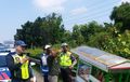 Geger Tukang Bakso Gerobak Masuk Tol Jakarta-Tangerang, Begini Tindakan Polisi