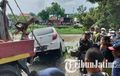 Bukan Karena Truk, Ini Penyebab Asli Daihatsu Ayla Tenggelam di Sungai Balongbendo