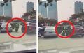 Netizen Ngamuk, Pemotor Tumbuk Pintu Mobil yang Dibuka Dadakan, Sempat Keseret
