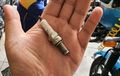Alasan Kenapa Motor Bekas Harus Bawa Busi Cadangan Saat Musim Hujan