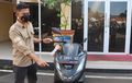 Sungguh Tega, Pria Ini Lindas Kaki Sang Ibu Kandung Pakai Honda PCX160, Penyebabnya Bikin Gregetan