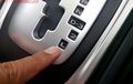 Baru Tahu, Ternyata Ini Fungsi Posisi L di Transmisi Mobil Matik