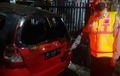 Honda Jazz Merah Berubah Setengah Hitam, Kejadian Dadakan, Saksi Spontan Teriak