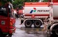 Mitos Ngisi Bensin di SPBU saat Truk Tangki Bongkar BBM, Kotoran Bisa Masuk ke Kendaraan, Begini Kata Pertamina
