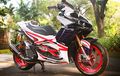 Berkat Helm Pembalap Lawas, Yamaha Aerox 155 Jadi Pusat Perhatian