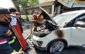 Sedih Tak Terkira, Toyota Innova Venturer Baru Ditinggal Parkir Malah Berasap dan Terbakar, Begini Kondisinya
