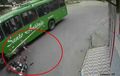 Viral Video Kecelakaan Motor dan Bus yang Terjadi di Brasil, Pemotornya Selamat Gara-gara Hal Ini