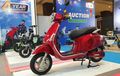 Mejeng di PEVS 2022, Motor Listrik Mirip Vespa Primavera Seharga Honda Scoopy