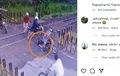 Libas Rel Kereta Api, Honda Mega Pro Mendadak Ceper, Netizen Langsung Bilang Begini