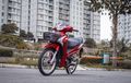 Honda Supra X 125 Berjubah Merah Candy, Pakai Pelek Jari-jari