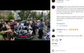 Viral Aksi Demo BBM Sampai Adang Toyota Camry Pejabat di Jakarta Pusat, Pendemo Dibikin Kaget Sama Hal Ini