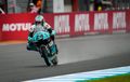 Hasil Kualifikasi Moto3 Jepang 2022 - Tatsuki Suzuki Sikat Pole Position di Trek Basah, Mario Aji Crash