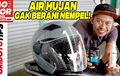 Tes Cairan Efek Daun Talas di Visor Helm, Cocok Buat Musim Hujan