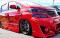 Toyota Vellfire Jubah Merah Merona, Pasang Body Kit, Auto Tampil Agresif