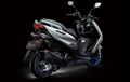 Yamaha NMAX Dek Rata Telah Hadir, Lawan Honda Vario Pakai Monosok Belakang