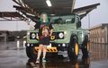 Begini Jadinya Bila Cewek Yang Modif Land Rover Defender Pick Up 