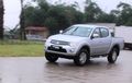 Mobil Double Kabin Terjangkau, Mitsubishi Triton 2014 Cuma Segini