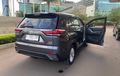 Takjub, Duduk di Jok Baris Kedua Kijang Innova Zenix Serasa Sultan Betulan