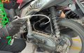 Semprot Cairan Dari Box Filter Udara Bikin Throttle Body Motor Bekas Bersih, Ini Faktanya