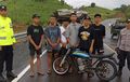Garang Saat Pelintir Gas Motor, Digelandang ke Kantor Polisi Enam Pembalap Liar Menangis