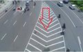Mengenal Marka Jalan Chevron yang Tidak Boleh Dilintasi Serta Fungsinya