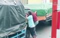 Pulogadung Geger, Sopir Truk Dirampok di Lampu Merah, Pelaku Todongkan Pisau