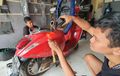 Bukan Satu Liter, Ternyata Segini Kapasitas Oli Mesin Vespa Matic