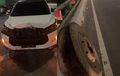 Bumper Toyota Kijang Innova Reborn Remuk di Tol Wiyoto Wiyono Dihantam Ban Serep Truk Tronton