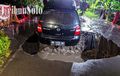 Sudah Diujung Tanduk, Nissan Grand Livina Nyaris Terperosok ke Sungai di Boyolali