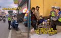 Pengendara Yamaha NMAX Tak Gunakan Helm Dibawa ke Pos, Warganet Puji Polisi Gara-gara Secangkir Kopi