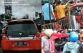Brio Merah Diserbu Massa yang Ngamuk, Isi BBM Bukannya Bayar Malah Kabur