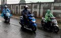 Waduh! Jangan Lakukan 3 Hal Ini Kalau Lagi Bawa Motor Saat Hujan