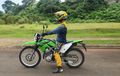Diajak Turing, Gimana Rasa Berkendara Motor Trail Kawasaki KLX230 S?