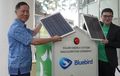 Upaya Mengurangi Emisi, Blue Bird Hadirkan Panel Surya di Area Pool