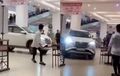 Pegawai Honorer Stress Bikin Pengunjung Mal Histeris, Bawa Terios Ngebut di Lobi