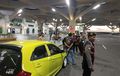 Mengganggu! Brio Pelat DA dan F Diciduk Pak Polisi, Ngonten Blayer Knalpot Brong di Bandara YIA