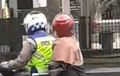 Pak Polisi Deg-degan Dikejar Wanita Hamil di Jalan, Ajukan Permintaan di Luar Dugaan