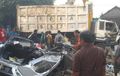 Innalillahi, Agya Isi 4 Orang Hancur Ditimpa Truk Dump di Semarang, Suasana Mencekam