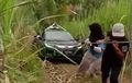 Video Ini Jawaban Kenapa Sering Tersesat Saat Ikuti Google Maps, Honda HR-V si Pencari Rute Aja Nyasar ke Kebon Tebu