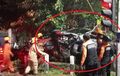 Sopir Honda HR-V Bayangin Kasur, Motor Di Lampu Merah Diajak Nyemplung Got Bareng