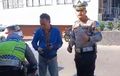 Pemotor Sok Keras Ancam Menelepon Jenderal Saat Dicegat Polisi, Disodori Surat Tilang Lembek