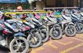Polisi Obok-obok Bengkel Motor Palsu di Jaktim, Temuan di Dalam Mengejutkan