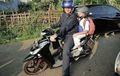Momen Anies Baswedan Naik Yamaha Mio Smile Nganterin Anak, Netizen Salfok ke Helm