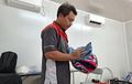 Ternyata Begini Proses Perawatan Helm Pembalap Profesional, Jadi Awet?