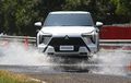 Mode Berkendara Mitsubishi XForce Bisa Cegah Aquaplaning?  Begini Kata Rifat Sungkar