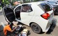 Belum Bicara Kualitas, Tangkap Sinyal Saja Head Unit Daihatsu Ayla Susah