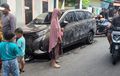 Orang Kebal Hukum Santai Bakar Toyota Calya, Pemilik Sebut Belum Genap Sebulan Beli