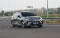 Test Drive MG4 EV, Handlingnya Emang Boleh Senyaman Ini?