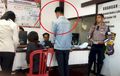 Panjang Urusan, Perkara Helm dan Pelat Nomor, Pegawai SPBU Ludahi Polisi di Jalan